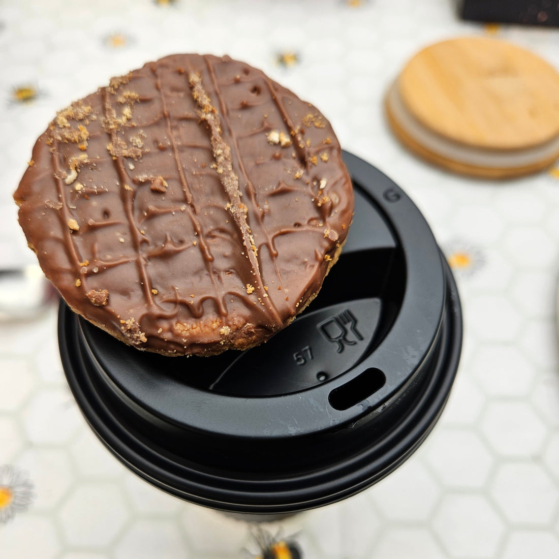 5 Simple Ways to Stay Grounded in a Stressful World - Birdy & Bright